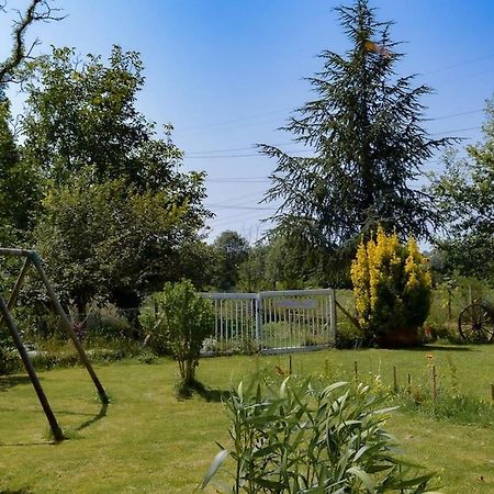 Апартаменты Gite A La Ferme Chaleureux Civrac-de-Blaye Экстерьер фото