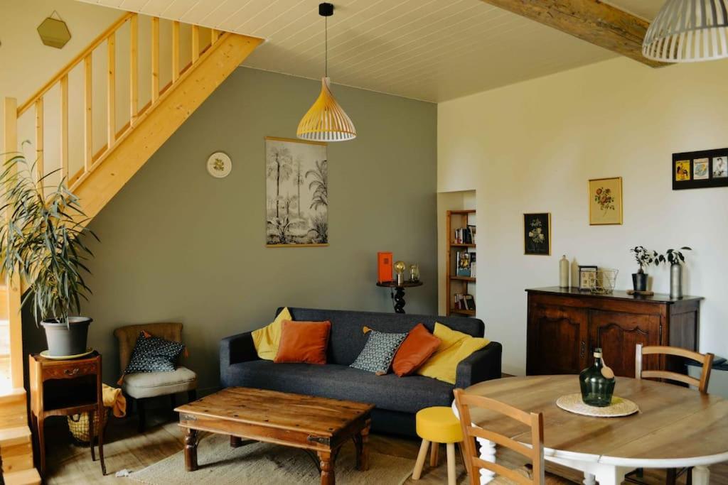 Апартаменты Gite A La Ferme Chaleureux Civrac-de-Blaye Экстерьер фото